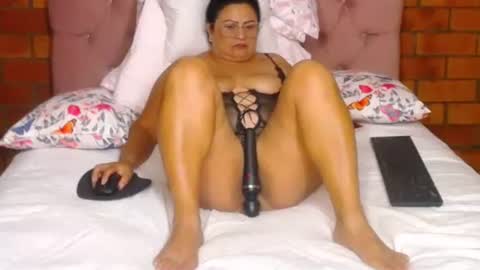 victorya karolyna online show from March 2026 01:55:02 AM