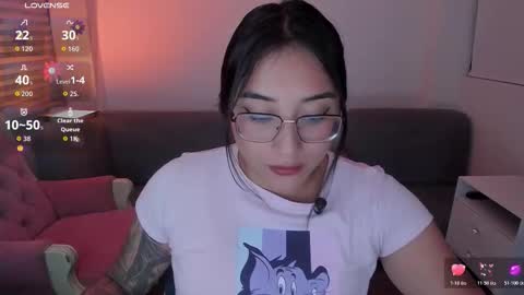 Snapshot of hottbee3645 chatting on February 2026 06:41:01 PM hottbee3645 online show from February 2026 06:41:01 PM