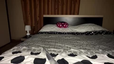 hottcouple007 online show from November 2025 06:07:02 PM