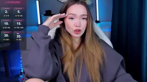 hello Im Eva online show from October 2025 09:02:01 PM