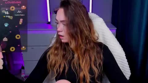 hello Im Eva online show from March 2026 01:17:02 PM