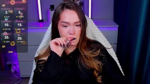 hello Im Eva online show from March 2026 05:29:01 PM