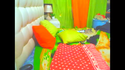 Snapshot of hottesa2019 chatting on March 2025 07:17:01 PM THEONE online show from March 2025 07:17:01 PM