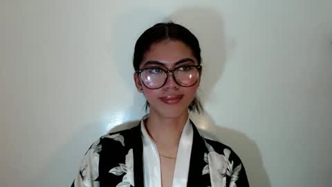 hottestdella69 online show from October 2025 01:56:02 PM