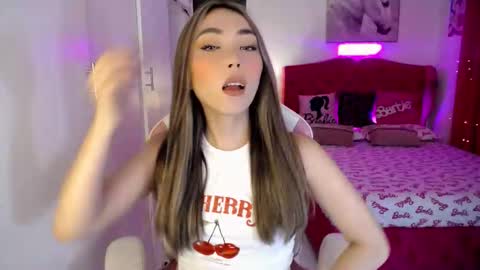 Snapshot of hottie_lexie chatting on October 2025 06:21:01 PM LEXIE- dont forget to give me thumbs up online show from October 2025 06:21:01 PM