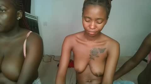 hottie_mistie online show from April 2026 12:40:01 PM