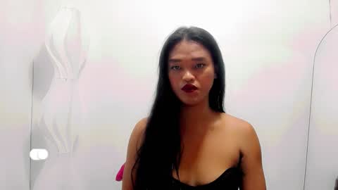 Maxine online show from January 2026 02:44:02 PM