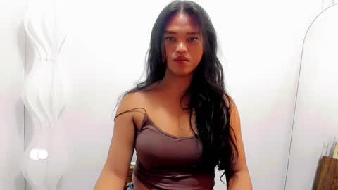 Maxine online show from January 2026 02:05:02 AM