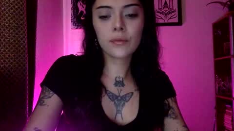Snapshot of hottietat4u chatting on February 2025 08:47:02 PM Tat online show from February 2025 08:47:02 PM