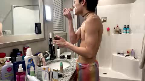 hottiewithabody101 online show from May 2026 01:17:02 PM