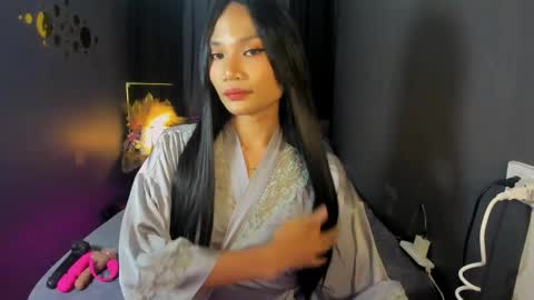 Hi i am Jane half vietnamese and half pinay and would like to meet good person here XOXO online show from May 2026 09:38:02 AM