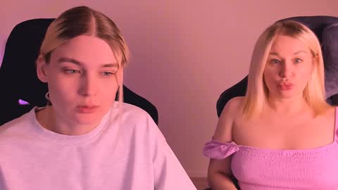 Nessie and Jessie online show from December 2024 10:01:02 PM