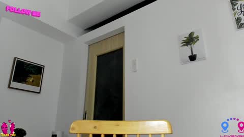 crishinahotty online show from December 2024 10:19:02 AM