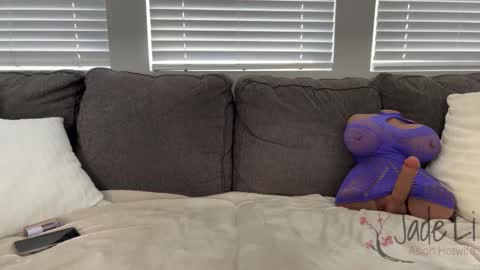 Snapshot of hotwifejadeli chatting on November 2025 09:19:02 PM Jade Li online show from November 2025 09:19:02 PM