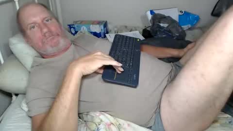 Snapshot of houseflipper chatting on June 2026 10:10:02 PM houseflipper online show from June 2026 10:10:02 PM