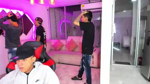 Snapshot of houseofwarrios chatting on November 2025 05:28:02 AM we are Harry Jersi pablo and our mod talco online show from November 2025 05:28:02 AM