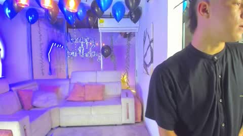 Snapshot of houseofwarrios chatting on December 2025 05:24:02 AM we are Harry Jersi pablo and our mod talco online show from December 2025 05:24:02 AM