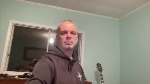 howlingatnothing online show from December 2024 11:42:01 PM