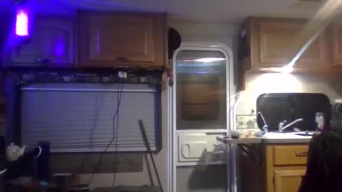 hoytme online show from November 2025 02:28:02 AM