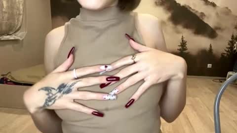 hsiuscherich online show from December 2025 02:12:02 PM