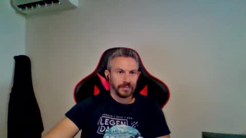 Snapshot of huge__cumshot chatting on September 2025 01:25:02 PM huge__cumshot online show from September 2025 01:25:02 PM