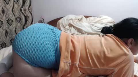 hugeassdevil online show from September 2025 08:21:01 PM