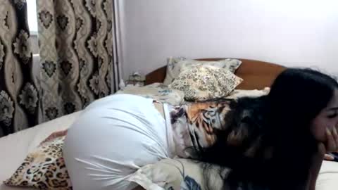 hugeassdevil online show from July 2026 11:48:01 AM