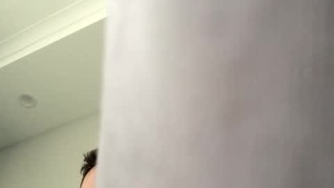 hugeaussiedong84 online show from October 2025 06:43:02 AM