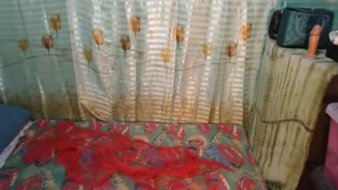 Snapshot of hugecockanna chatting on October 2025 03:04:01 AM hugecockanna online show from October 2025 03:04:01 AM