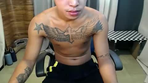 hugecockchristian online show from November 2025 03:05:01 AM