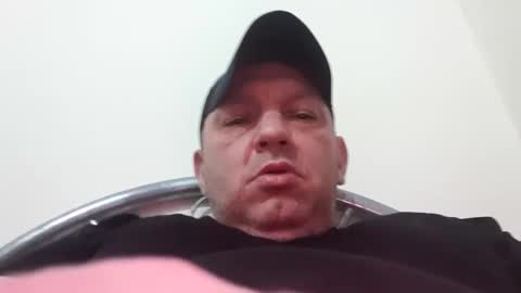 Snapshot of hugecummer10 chatting on January 2026 03:39:01 PM hugecummer10 online show from January 2026 03:39:01 PM