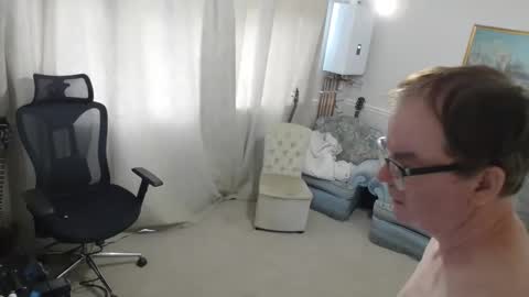 Snapshot of hugedick1965 chatting on November 2025 10:48:02 AM hugedick1965 online show from November 2025 10:48:02 AM