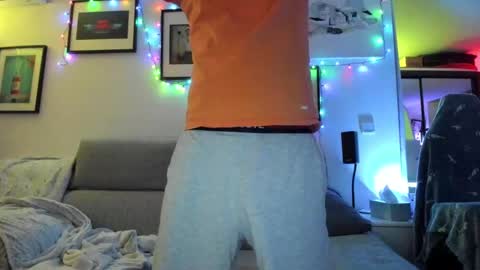 Hugo online show from December 2024 08:55:02 PM