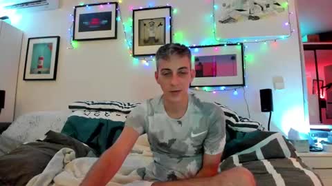 Hugo online show from December 2024 08:54:01 PM