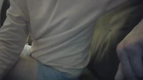 huguit026 online show from December 2025 11:54:01 PM