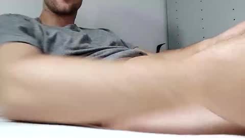 Snapshot of hukssss chatting on December 2025 02:51:02 AM hukssss online show from December 2025 02:51:02 AM