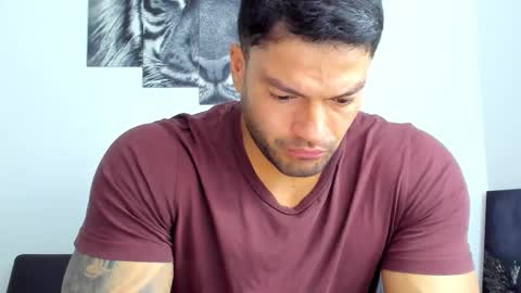 Eli online show from November 2025 11:47:02 PM