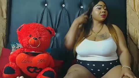 Snapshot of humongoustitss500929 chatting on October 2025 05:02:02 PM humongoustitss500929 online show from October 2025 05:02:02 PM