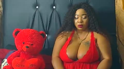 Snapshot of humongoustitss500929 chatting on November 2025 06:40:02 PM humongoustitss500929 online show from November 2025 06:40:02 PM