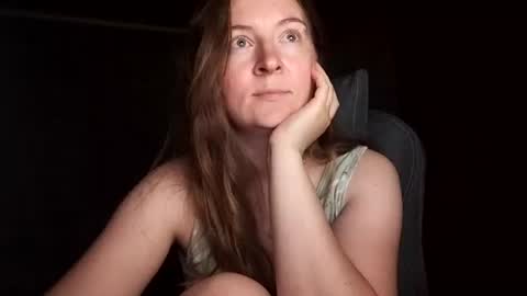 HumpyGrey online show from June 2026 06:05:02 PM