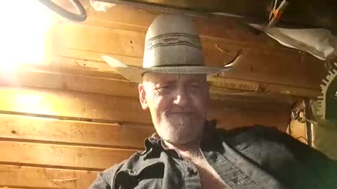 hung34u online show from September 2025 12:21:02 PM