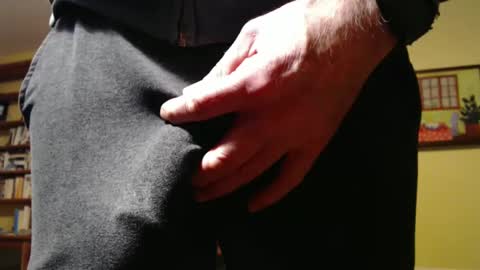 Big uncut cock dripping online show from January 2025 05:37:02 AM