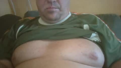 Snapshot of hungarianfatcockdady chatting on July 2026 05:20:01 PM vastagfasz magyar apuci online show from July 2026 05:20:01 PM