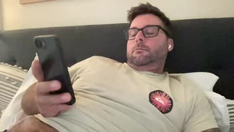 Snapshot of hungdad999 chatting on July 2026 03:38:01 PM johnnydrftwood85 online show from July 2026 03:38:01 PM