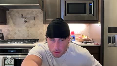 Snapshot of hungkingg22 chatting on September 2025 03:28:02 PM hungkingg22 online show from September 2025 03:28:02 PM