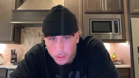 Snapshot of hungkingg22 chatting on October 2025 07:54:01 PM hungkingg22 online show from October 2025 07:54:01 PM