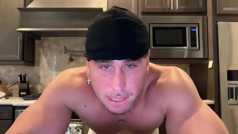 Snapshot of hungkingg22 chatting on October 2025 05:10:02 PM hungkingg22 online show from October 2025 05:10:02 PM