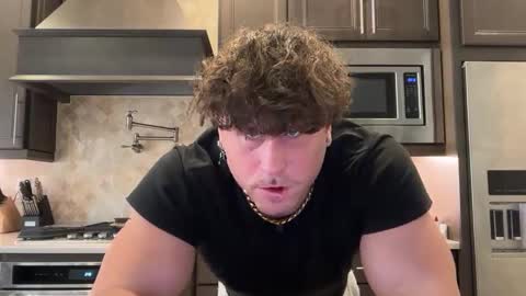 Snapshot of hungkingg22 chatting on January 2026 07:49:02 PM hungkingg22 online show from January 2026 07:49:02 PM