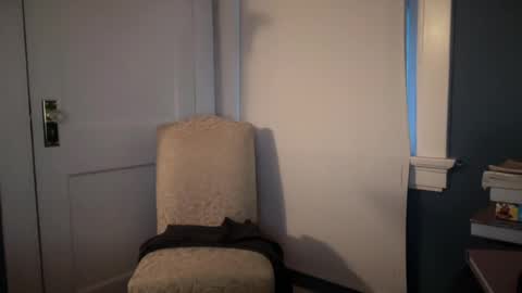 Snapshot of hungron9 chatting on July 2026 01:36:02 AM AARON online show from July 2026 01:36:02 AM