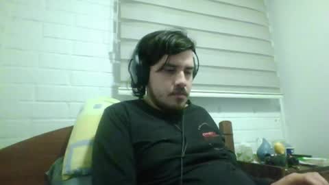 Snapshot of hungweeb chatting on May 2026 05:13:02 AM Rod online show from May 2026 05:13:02 AM